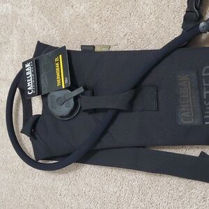 Camelbak Maximum Gear, ThermoBak 2L, has tags, lightly used, see description